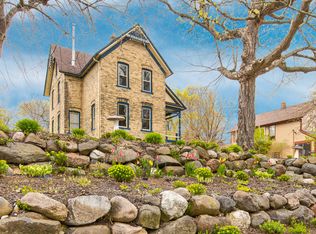204 N 10th Ave, West Bend, WI 53095
