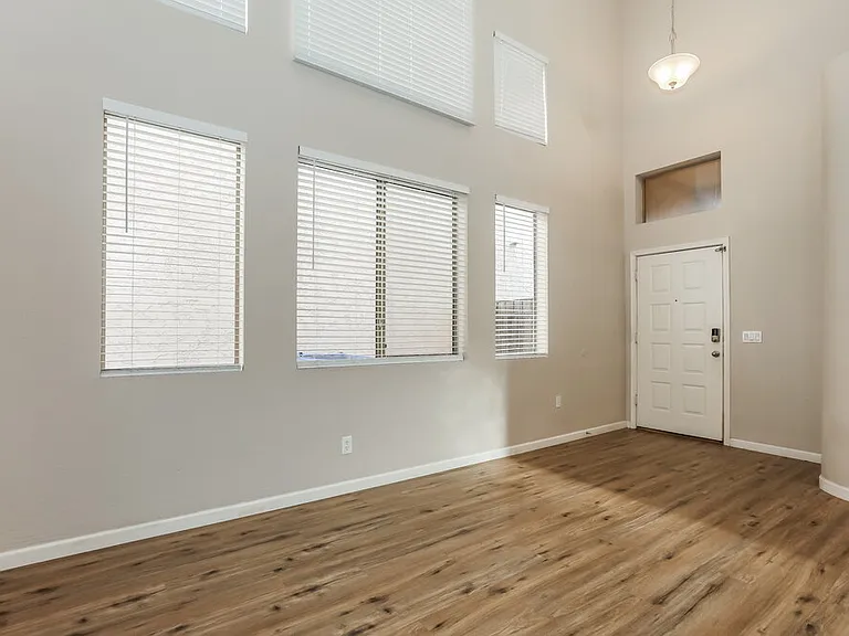7206 E Kael St — Photo 5