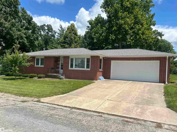 509 4th St, West Point, IA 52656