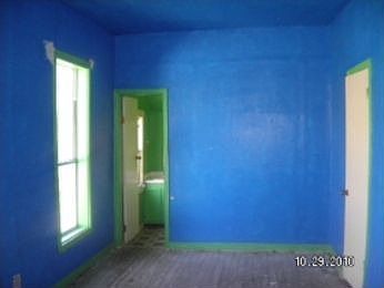 3rd image of 1108 Burlington Blvd