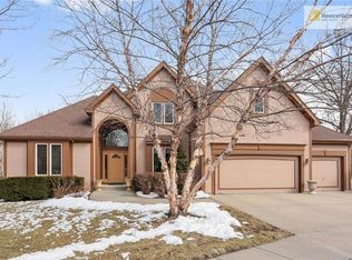 8415 N Barberry Ave, Kansas City, MO 64153