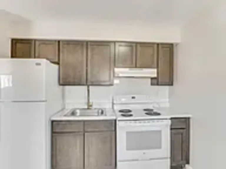 1238 W Washington St — Photo 10