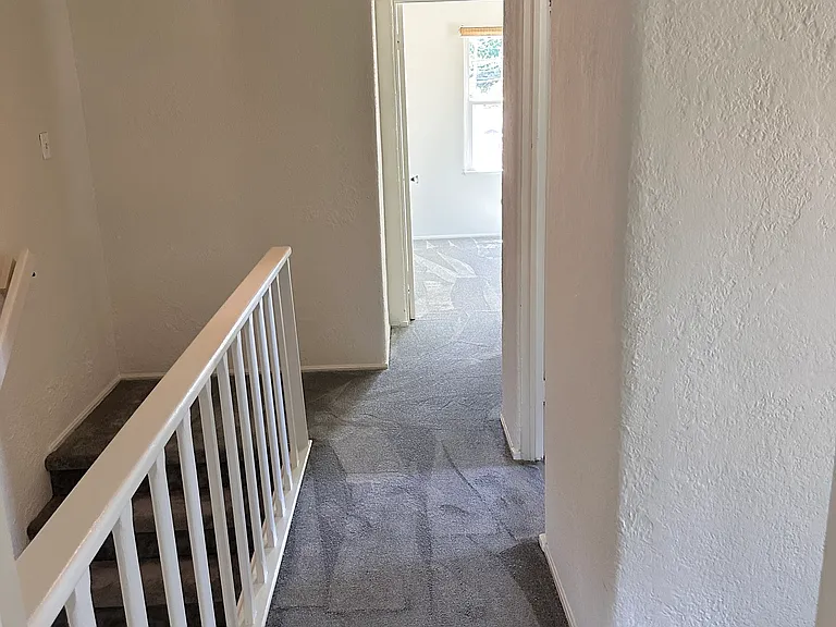 279 Bennett Ave — Photo 32