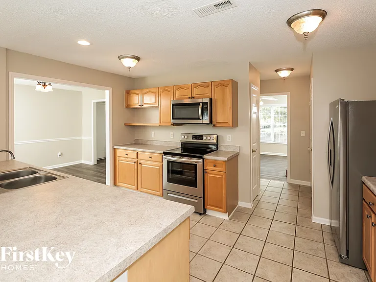 1503 Glenn Meade Dr — Photo 8