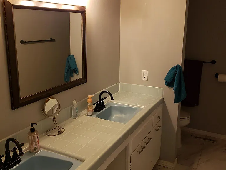 36 Barrie Dr — Photo 13