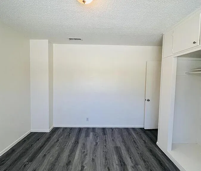 3409 W 104th St #3 — Photo 11