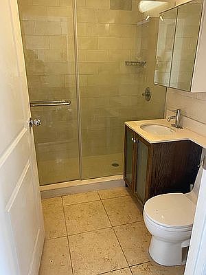 3rd image of 38-30 Parsons Blvd #8C