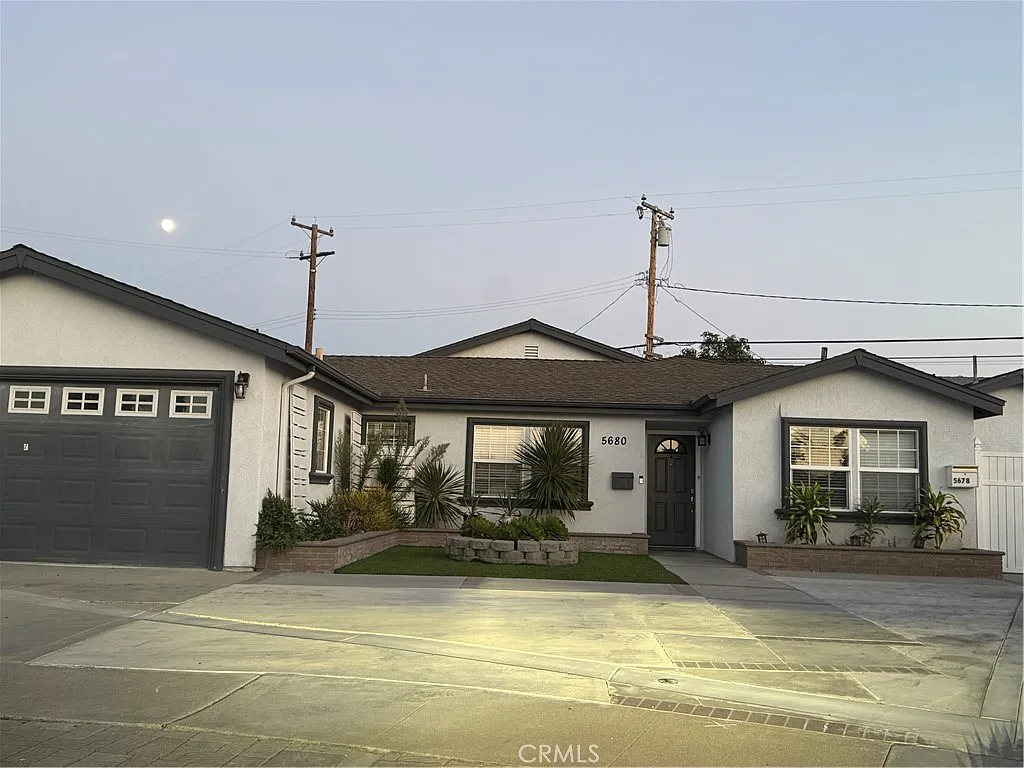 3 bed, 1000 sqft, $3,350 — Photo 1