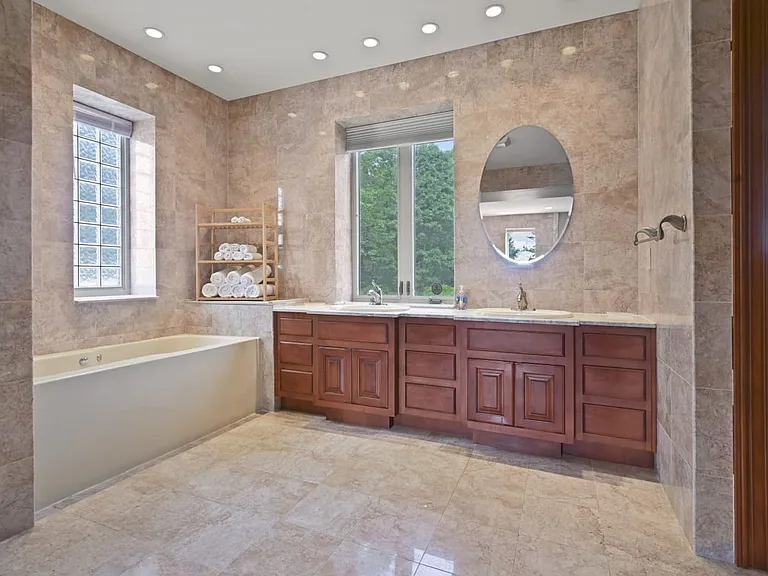 133 Montanesca Rd — Photo 33