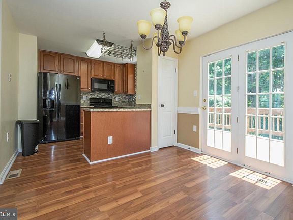 4th image of 4606 Mews Dr