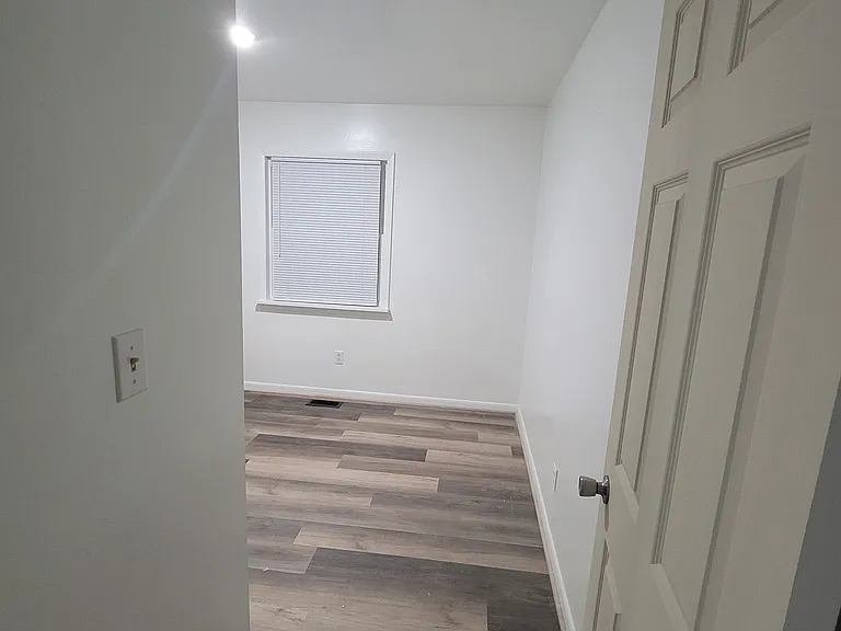 8505 Orcutt Ave — Photo 8