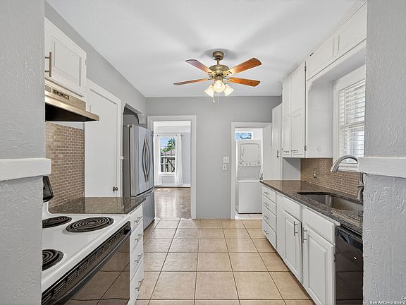 4th image of 501 Del Mar