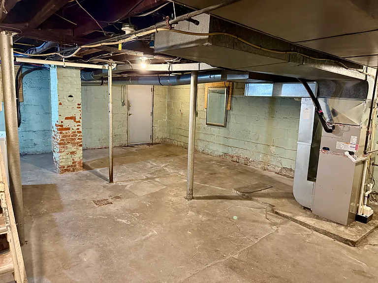 440 Eureka St — Photo 13