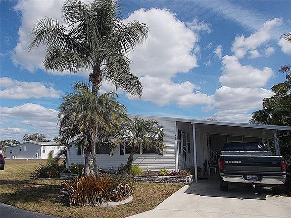 2nd image of 467 Boxwood Dr