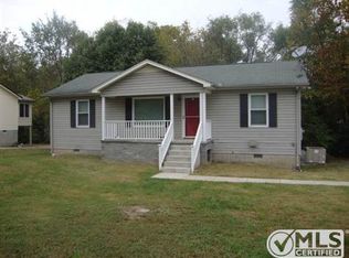 102 Hampton Dr, La Vergne, TN 37086