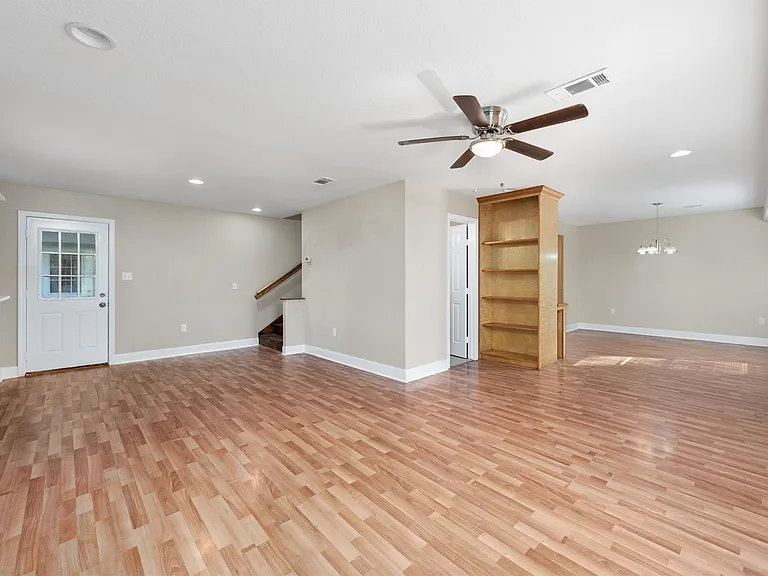 1728B Connorvale Rd — Photo 7