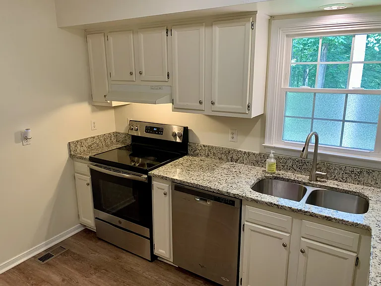 5948 Park Forest Ln — Photo 4