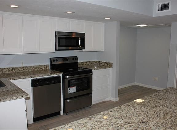 4th image of 1 Oakbrook Dr