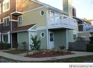 10 Deerberry Ln, Monmouth Junction, NJ 08852