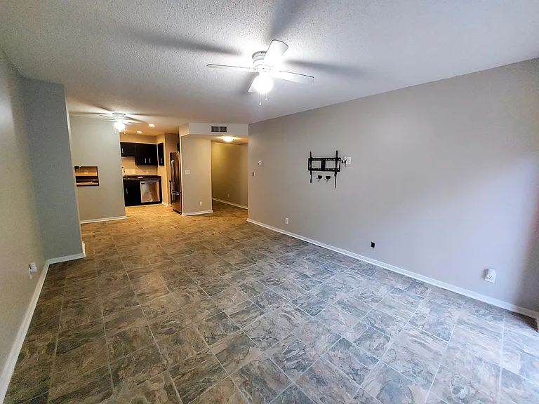 311 Pleasant Ave #404 — Photo 13
