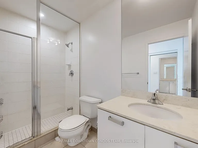 38 Grenville St #1503 — Photo 12
