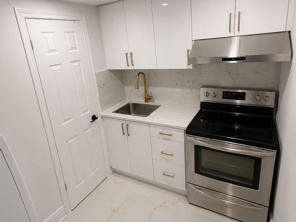 1st image of 3882 Midhurst Ln #Basement