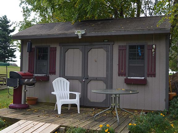 5th image of 1100 E