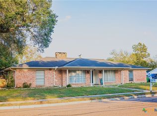 111 Dover Dell, Victoria, TX 77904