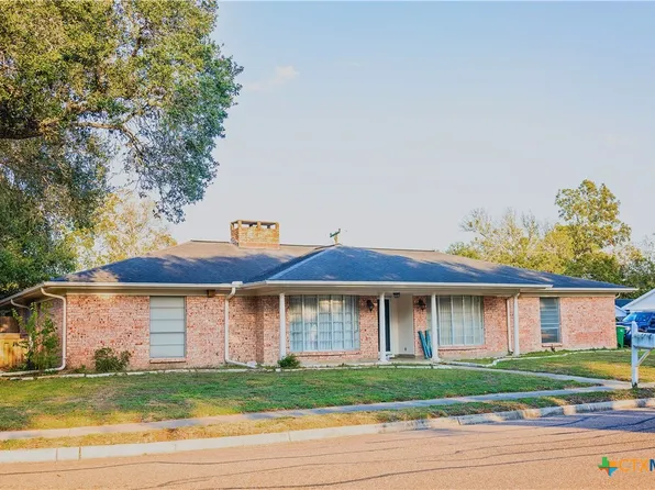 111 Dover Dell, Victoria, TX 77904