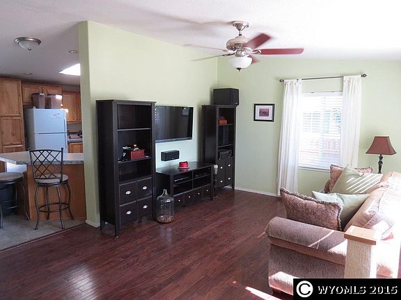2nd image of 702 Peak Dr