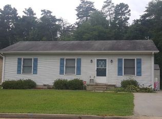918 Independence Dr, Martinsville, VA 24112