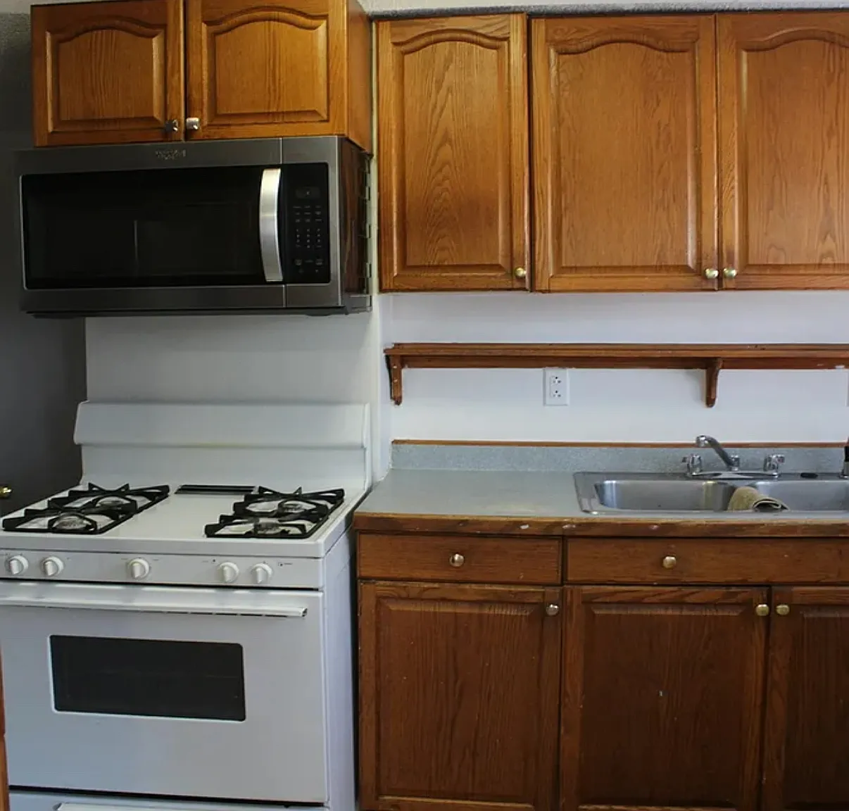 4 bed, 2120 sqft, $1,700 — Photo 2