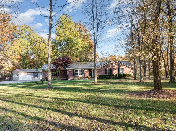 16086 Colonial Dr, Williamsburg, OH 45176