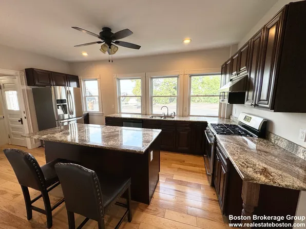 3 Mount Vernon St #2, Dorchester, MA 02125