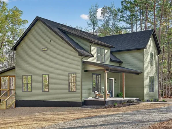 281 Powhatan Rd, Clarksville, VA 23927