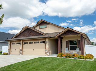 10979 N Seaside St, Hayden Lake, ID 83835
