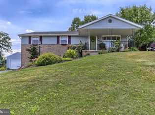 385 Frederick Dr, Dallastown, PA 17313