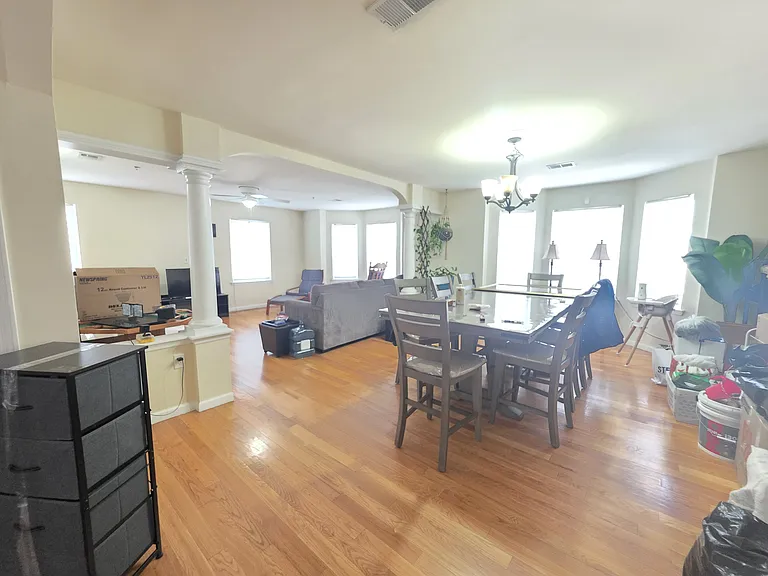 1026 Fairmount Ave #2 — Photo 14