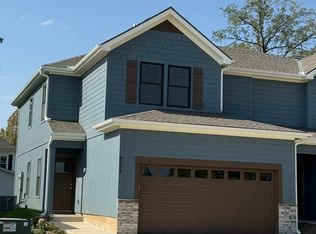 8524 Kickapoo St, De Soto, KS 66018