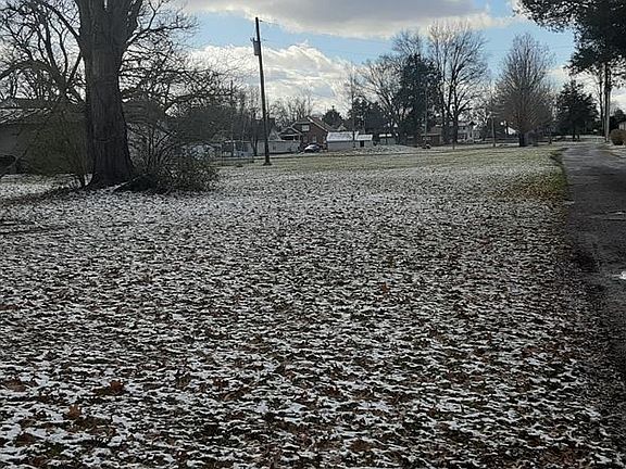 3rd image of 164 Sparks Ln