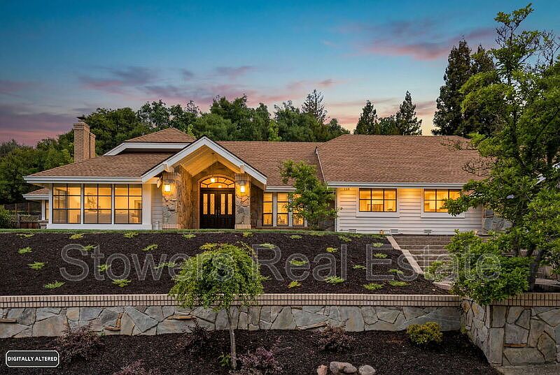 1st image of 618 Banister Ln