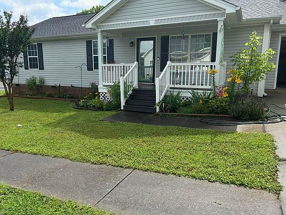 2nd image of 103 Savannah Cv #20