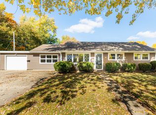 387 Home St, Sycamore, IL 60178