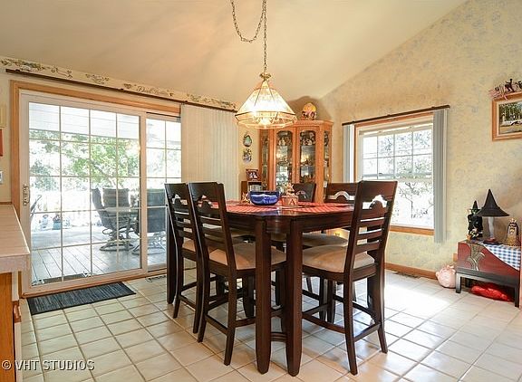 4th image of 617 Brewster Ln