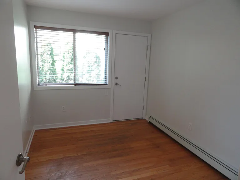 47 Lafayette Ave NE #203 — Photo 11