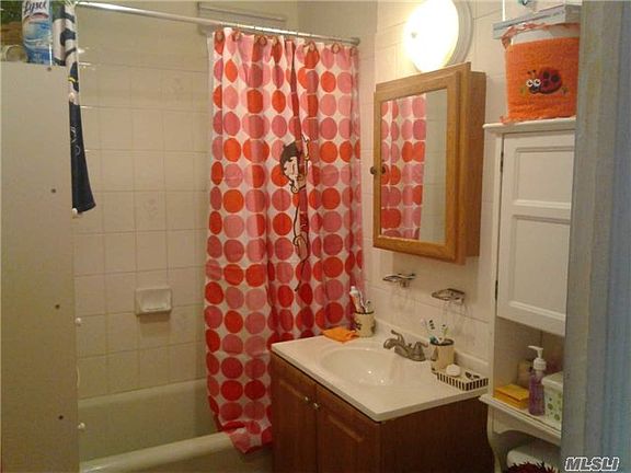 4th image of 8611 102nd St