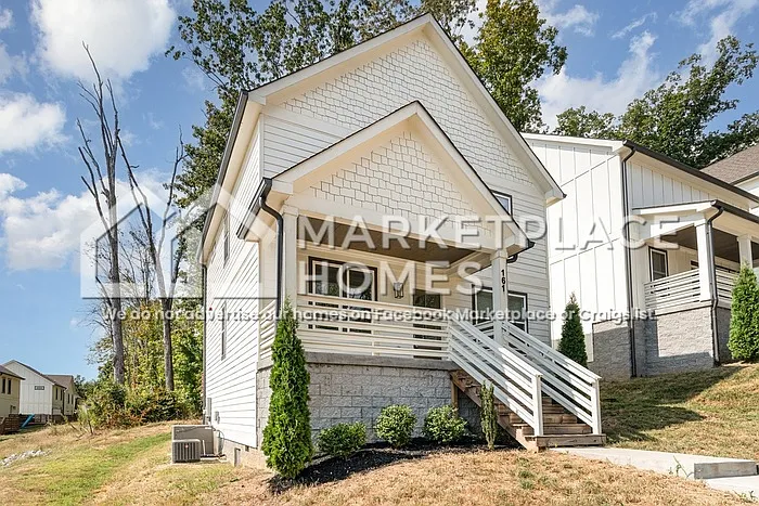 3 bed, 2.5 bath, 1716 sqft, $1,899 — Photo 2