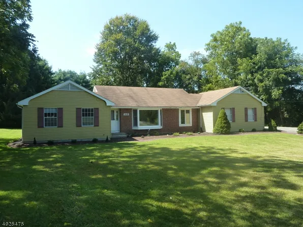 205 Johnsonburg Rd, Andover, NJ 07821