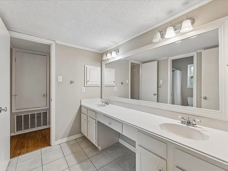 10131 Golden Sunshine Dr — Photo 14