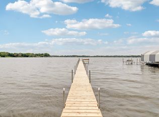 3448 N Shore Dr, Wayzata, MN 55391
